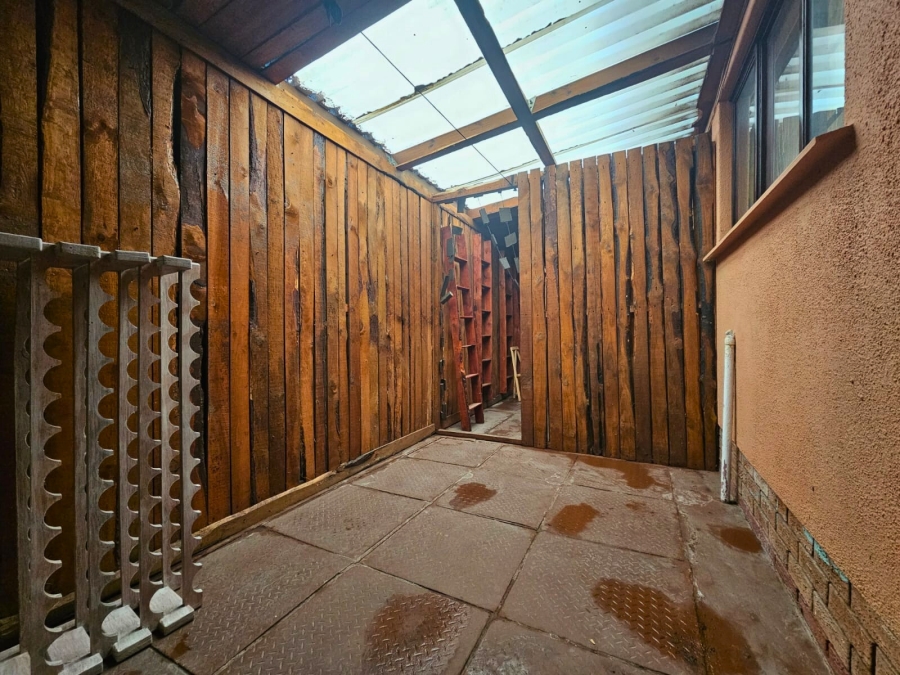 4 Bedroom Property for Sale in Windsor Park Estate Western Cape